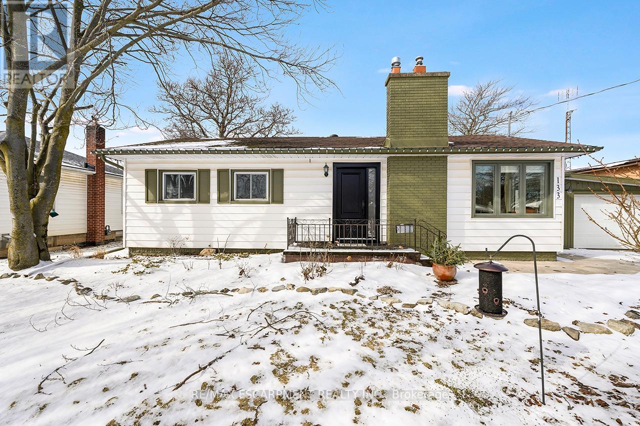 133 Willson Road, Welland, Ontario  L3C 2T5 - Photo 2 - X12836956