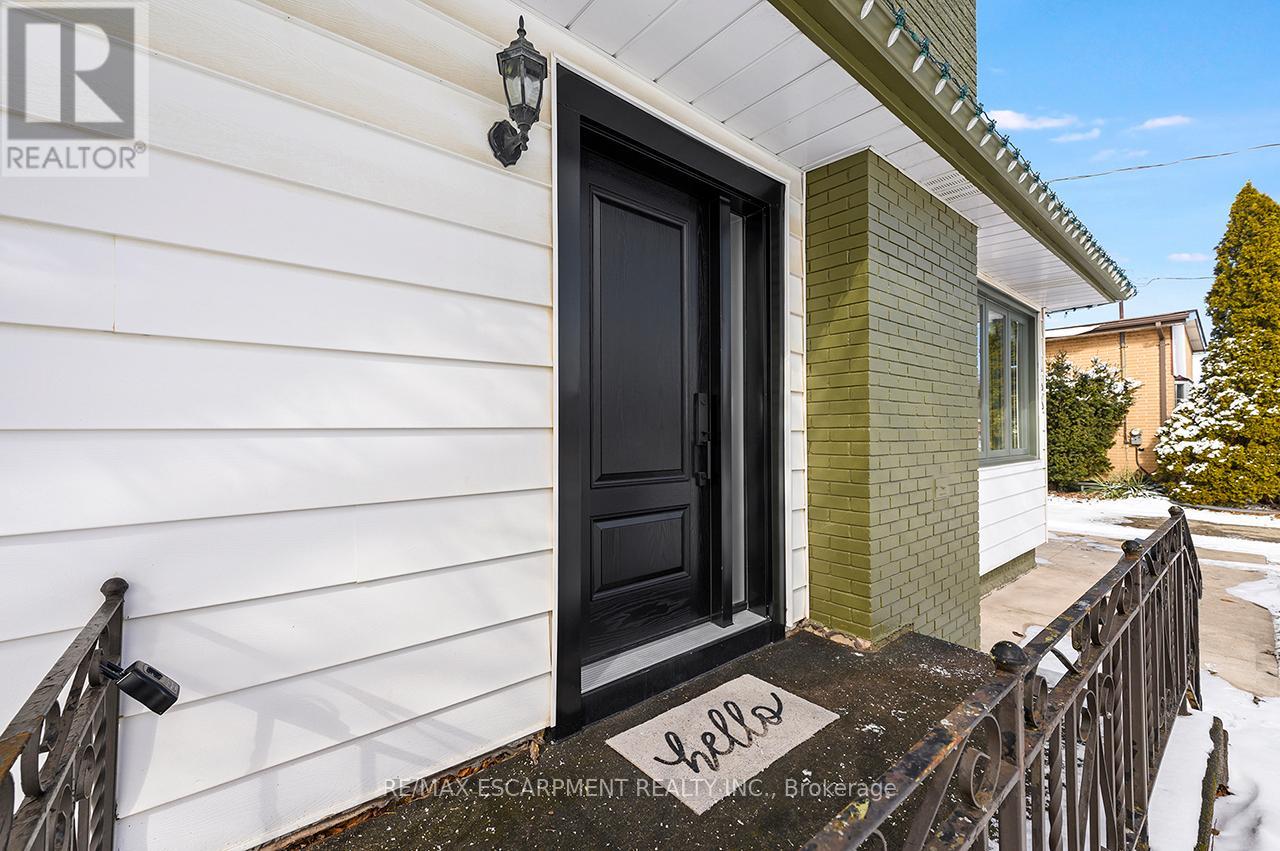 133 Willson Road, Welland, Ontario  L3C 2T5 - Photo 3 - X12836956