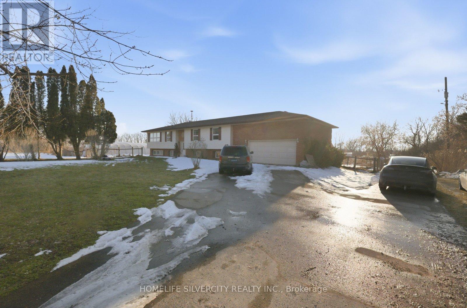 4662 Governors Road, Hamilton, Ontario  L0R 1T0 - Photo 2 - X12836958