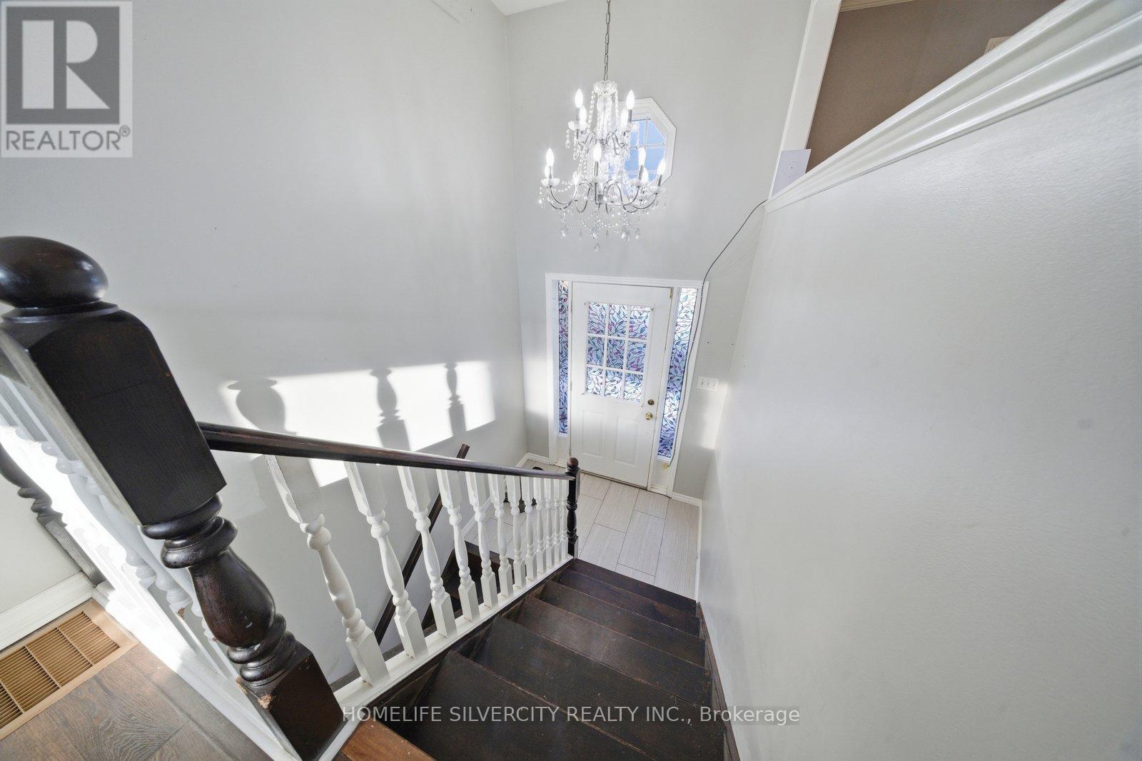 4662 Governors Road, Hamilton, Ontario  L0R 1T0 - Photo 8 - X12836958