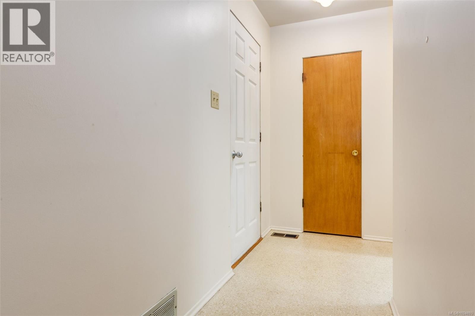 7900 Lantzville Rd, Lantzville, British Columbia  V0R 2H0 - Photo 5 - 1024893