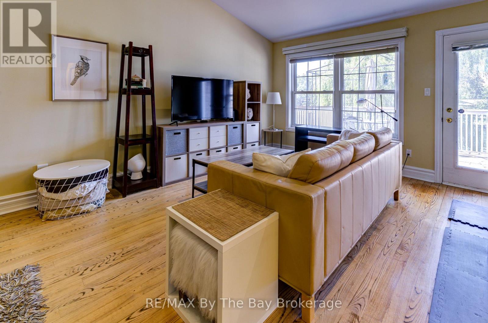 1902 River Road W, Wasaga Beach, Ontario  L9Z 2W2 - Photo 11 - S12837016