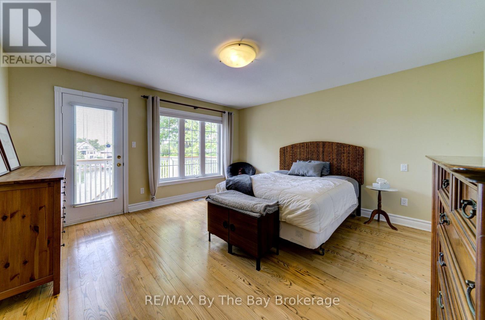 1902 River Road W, Wasaga Beach, Ontario  L9Z 2W2 - Photo 21 - S12837016