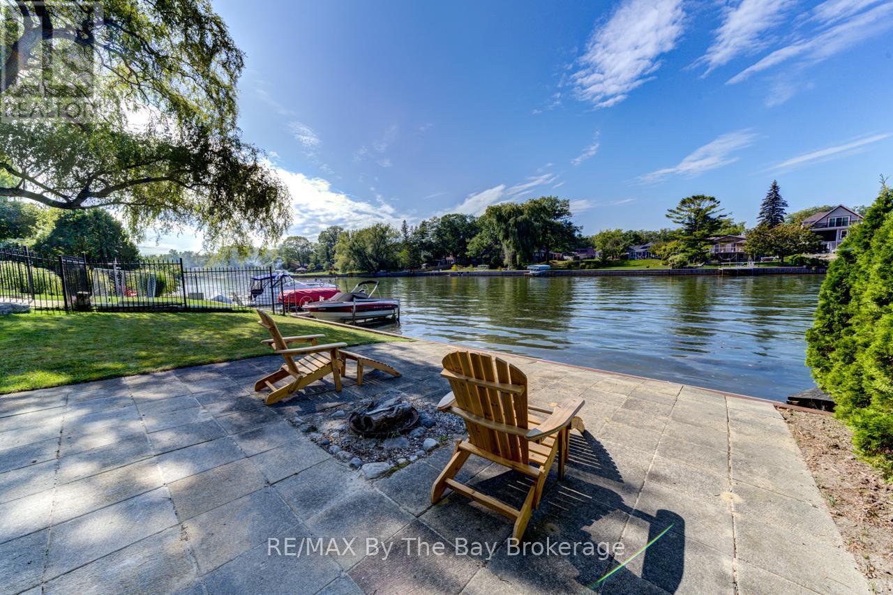 1902 River Road W, Wasaga Beach, Ontario  L9Z 2W2 - Photo 44 - S12837016