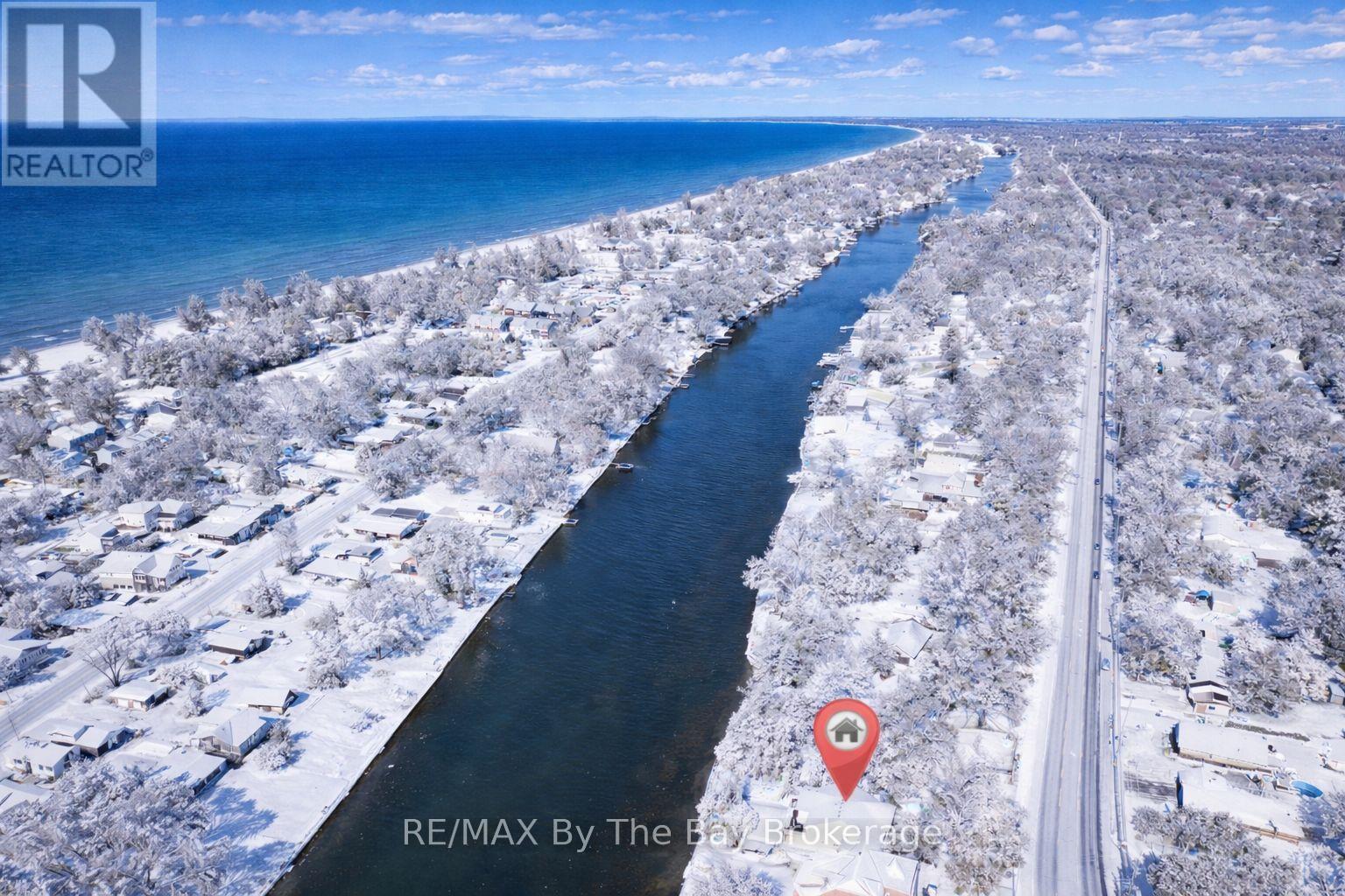 1902 River Road W, Wasaga Beach, Ontario  L9Z 2W2 - Photo 50 - S12837016