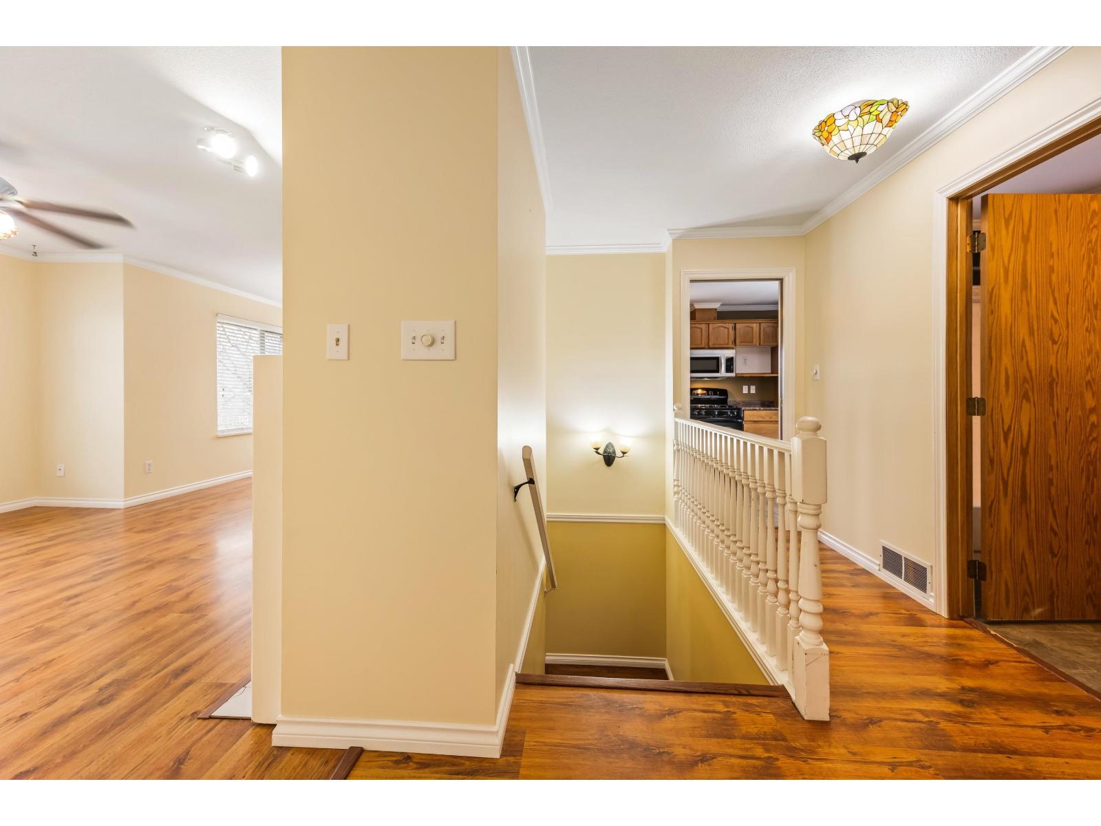 7575 Diamond Crescent, Sardis West Vedder, Chilliwack, British Columbia  V2R 3A8 - Photo 9 - R3094811