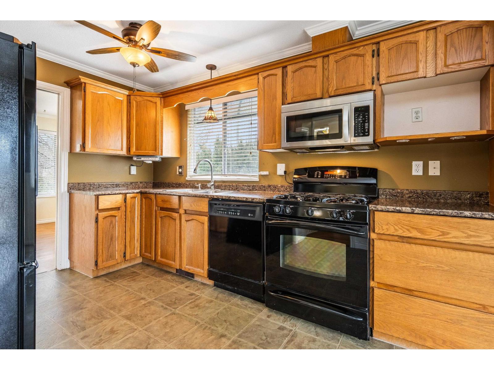 7575 Diamond Crescent, Sardis West Vedder, Chilliwack, British Columbia  V2R 3A8 - Photo 14 - R3094811