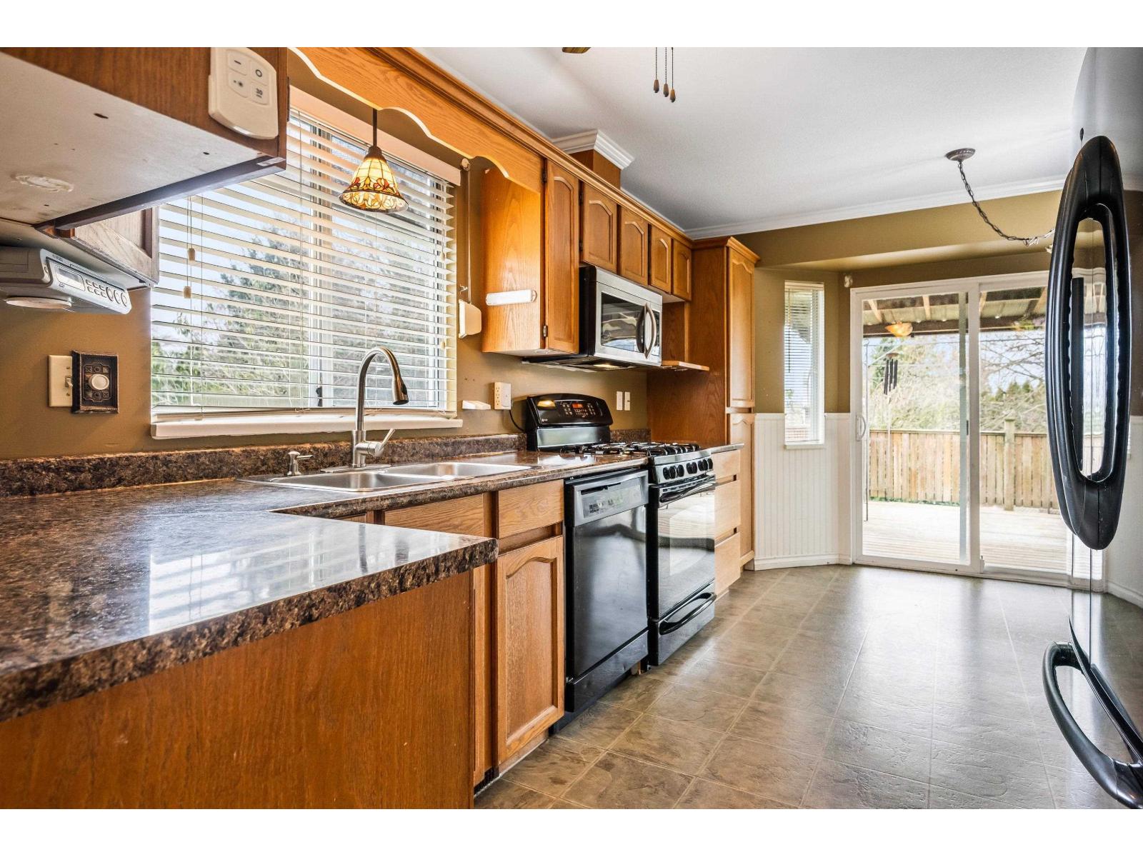 7575 Diamond Crescent, Sardis West Vedder, Chilliwack, British Columbia  V2R 3A8 - Photo 13 - R3094811