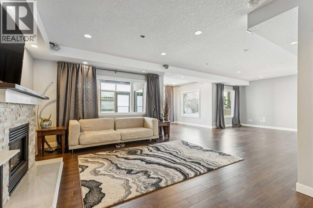 22 Valley Creek Road Nw, Calgary, Alberta  T3B 5T9 - Photo 29 - A2289384