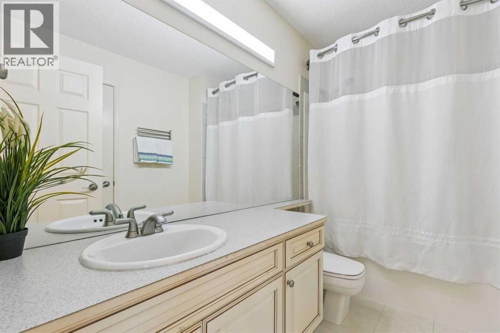 22 Valley Creek Road Nw, Calgary, Alberta  T3B 5T9 - Photo 26 - A2289384