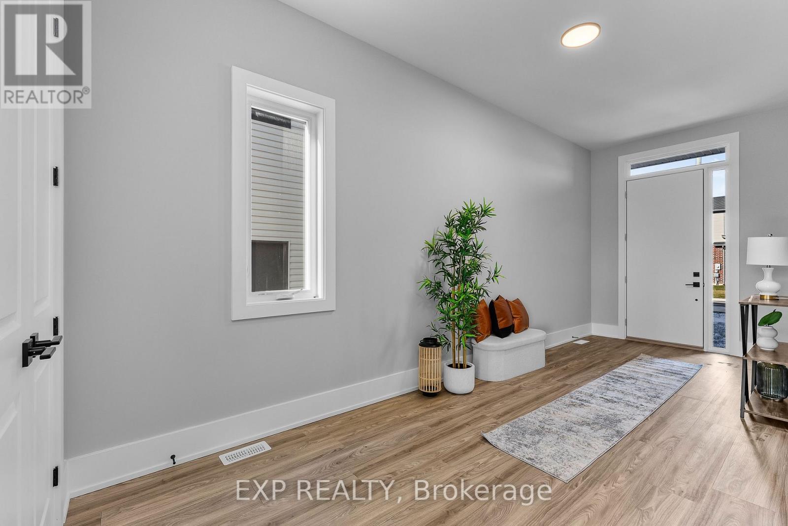 51 Alicia Crescent, Thorold, Ontario  L3C 7M5 - Photo 7 - X12609552