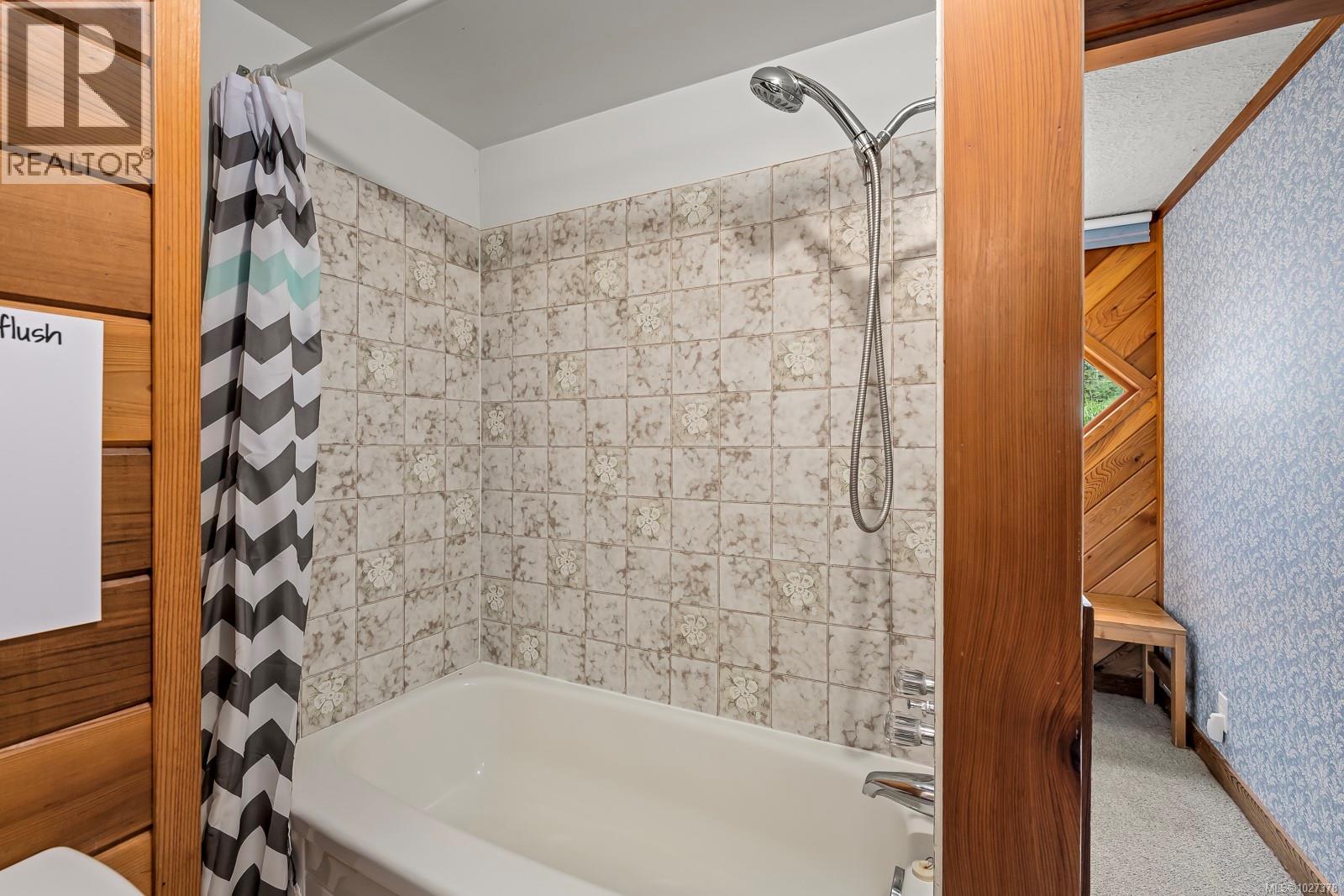 6300 Anderson Dr, Hornby Island, British Columbia  V0R 1Z0 - Photo 17 - 1027378