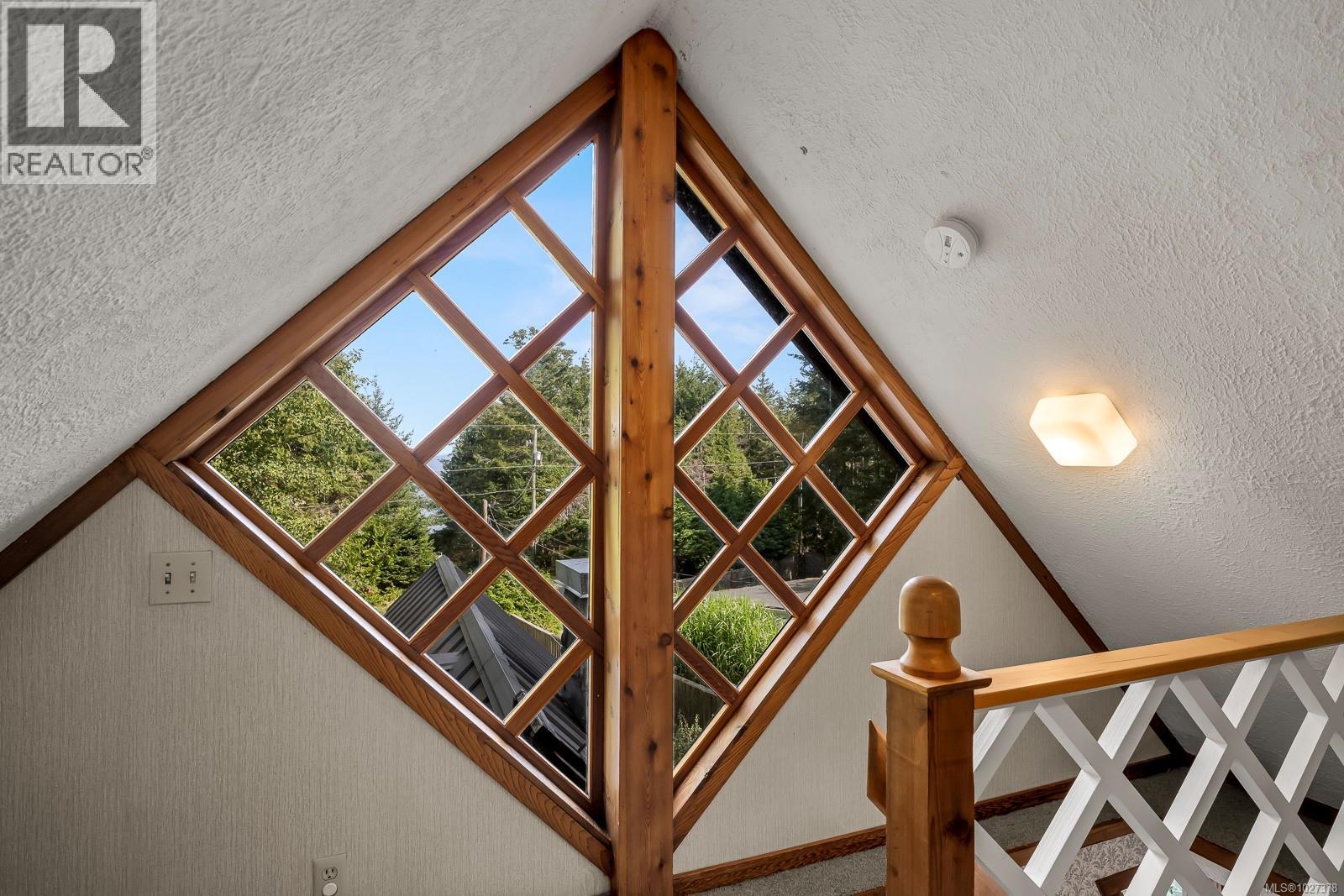 6300 Anderson Dr, Hornby Island, British Columbia  V0R 1Z0 - Photo 30 - 1027378