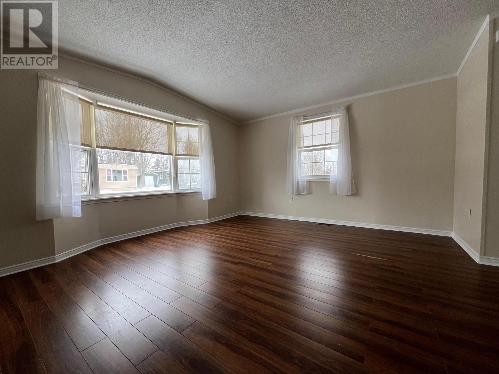 18 Dale Drive, Summerside, Prince Edward Island  C1N 4T4 - Photo 7 - 202529309