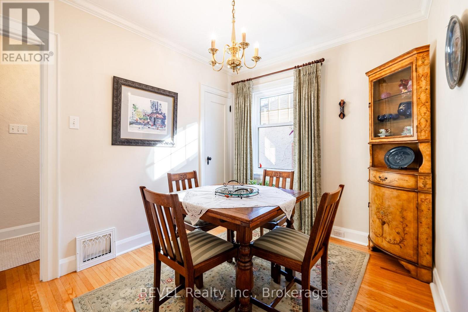 14 Junkin Street, St. Catharines, Ontario  L2R 1N3 - Photo 10 - X12837026