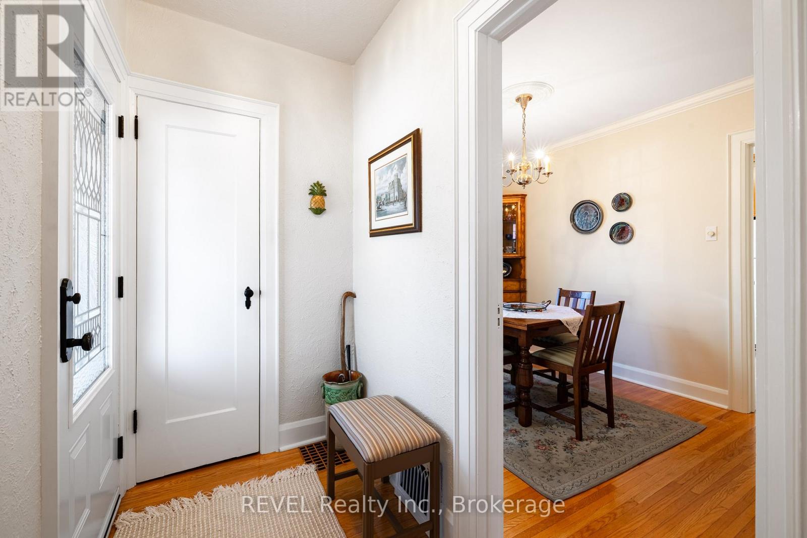 14 Junkin Street, St. Catharines, Ontario  L2R 1N3 - Photo 5 - X12837026