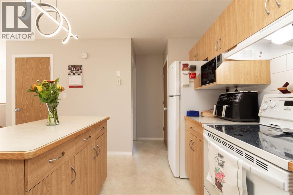 3, 11 Highlands Place W, Lethbridge, Alberta  T1J 4X8 - Photo 10 - A2290076