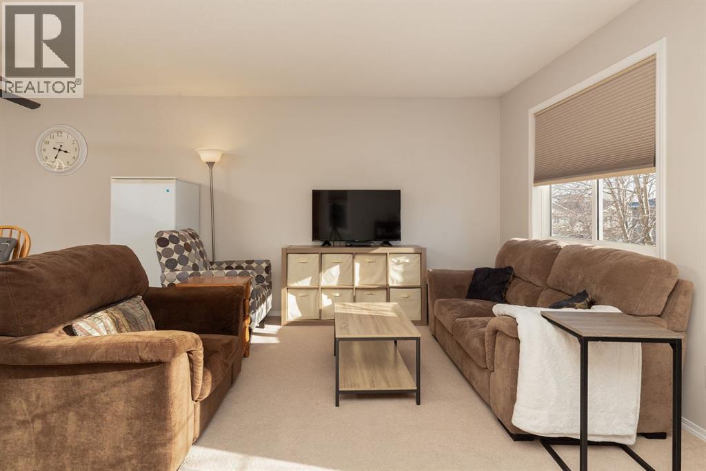 3, 11 Highlands Place W, Lethbridge, Alberta  T1J 4X8 - Photo 6 - A2290076