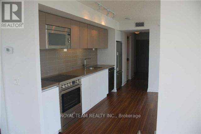 1601 - 85 Queens Wharf Road, Toronto, Ontario  M5V 0J9 - Photo 4 - C12837044