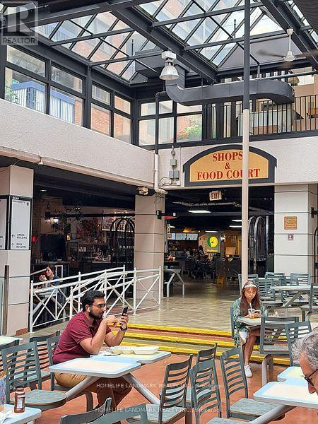 1027 - 230 Simcoe Street, Toronto, Ontario  M5T 0G7 - Photo 12 - C12837054