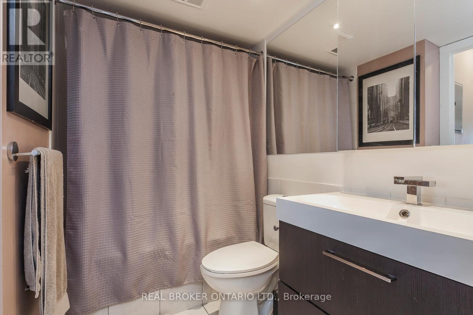 614 - 255 Richmond Street E, Toronto, Ontario  M5A 4T7 - Photo 5 - C12837056