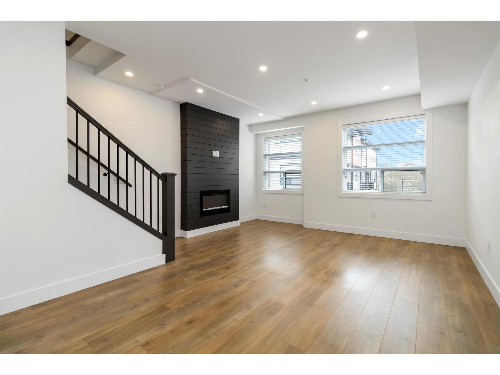 10 32970 Tunbridge Avenue, Mission, British Columbia  V2V 6X9 - Photo 8 - R3095193