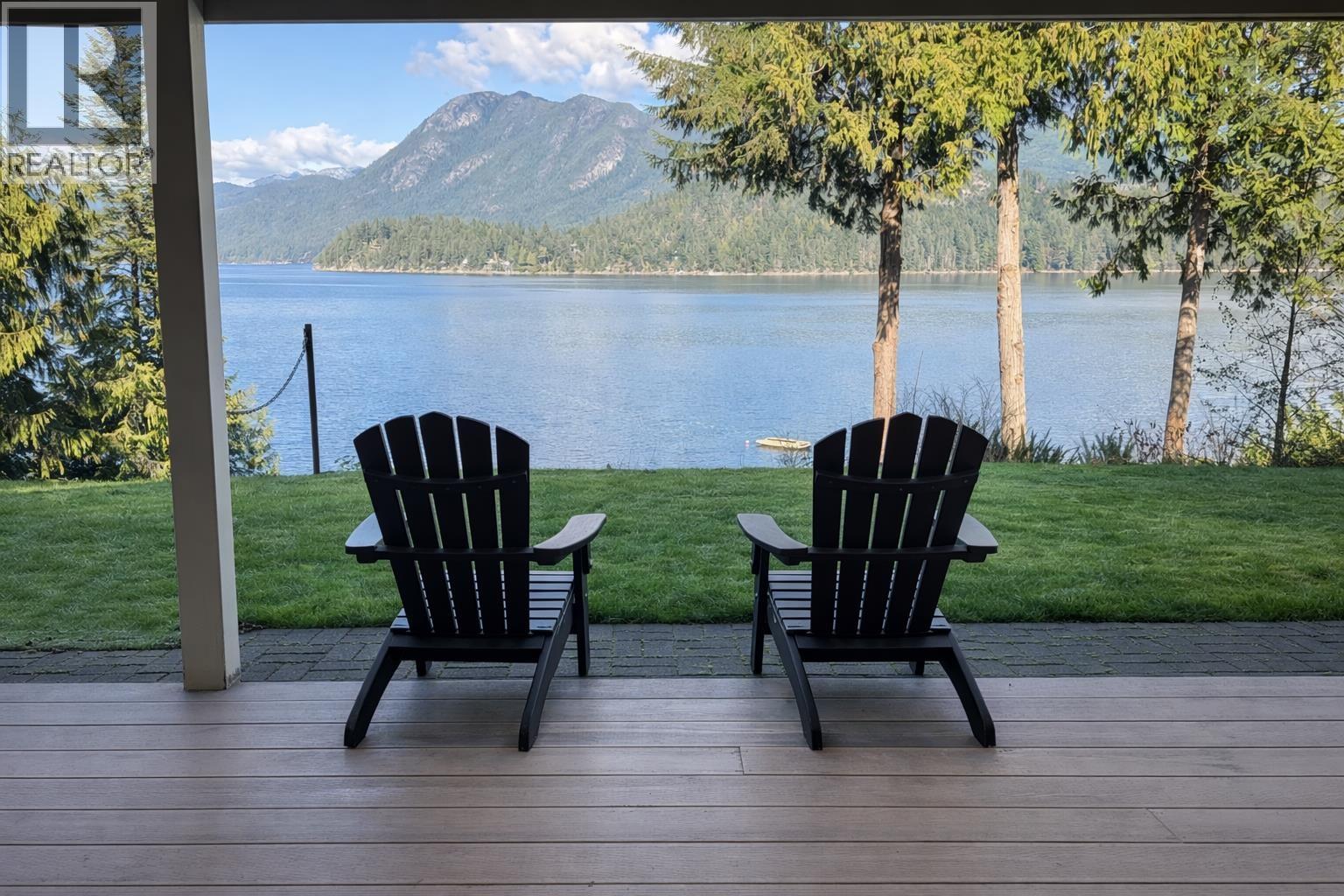 6448 N Gale Avenue, Sechelt, British Columbia  V7Z 0L1 - Photo 39 - R3095114