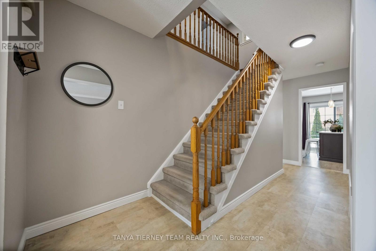 5 Jansen Court, Whitby, Ontario  L1N 6V4 - Photo 6 - E12836996