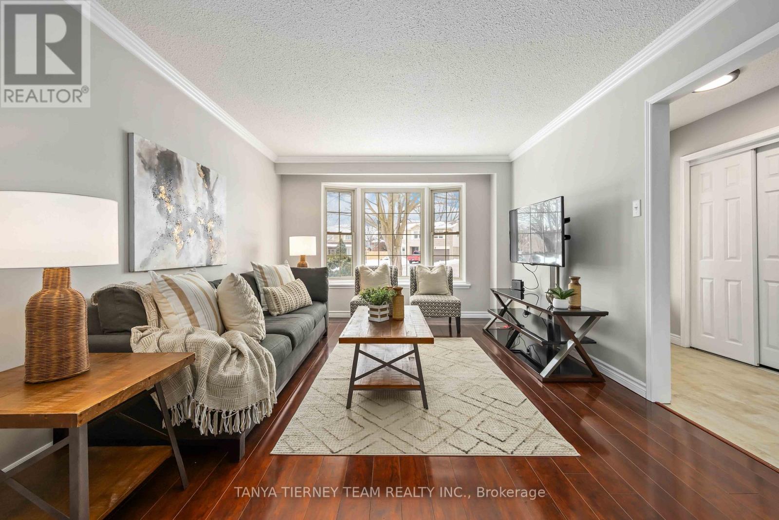 5 Jansen Court, Whitby, Ontario  L1N 6V4 - Photo 9 - E12836996