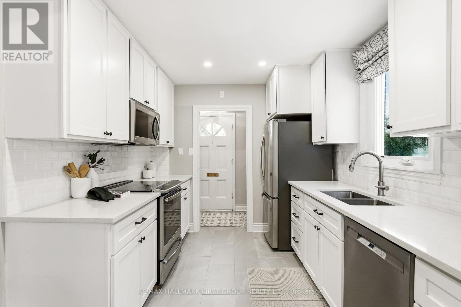 98 Sutherland Avenue, Oshawa, Ontario  L1G 2G5 - Photo 11 - E12837020