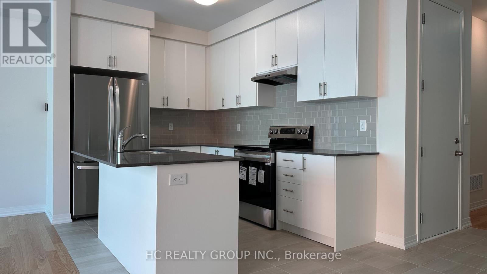 2975 Seagrass Street, Pickering, Ontario  L1X 0P8 - Photo 3 - E12837024