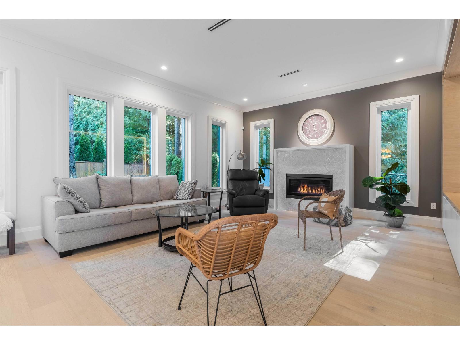 1912 Laronde Drive, Surrey, British Columbia  V4A 9M9 - Photo 9 - R3094580