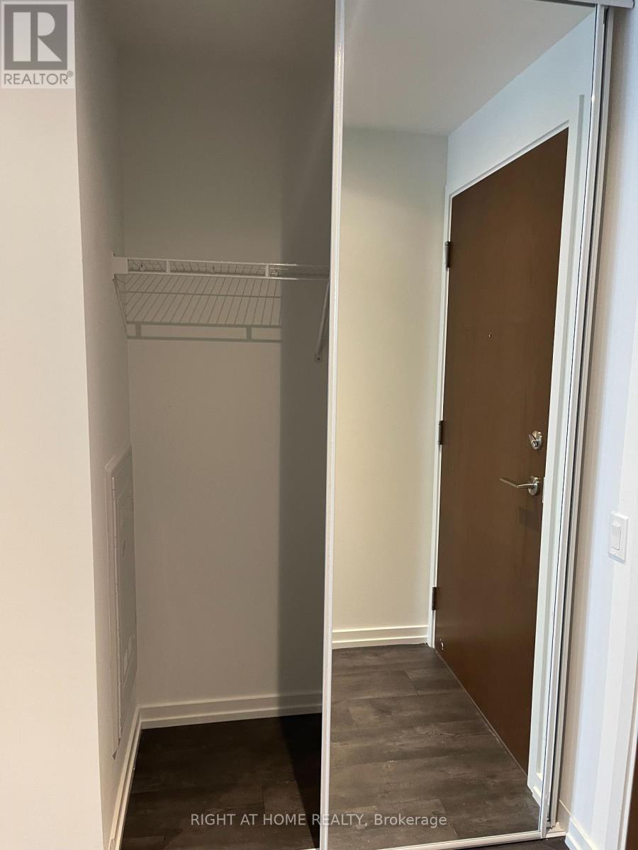 3805 - 7890 Jane Street W, Vaughan, Ontario  L4K 0K9 - Photo 2 - N12837002