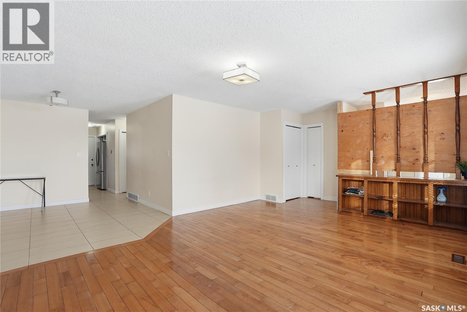 313 Q Avenue S, Saskatoon, Saskatchewan  S7M 2Y2 - Photo 5 - SK029558