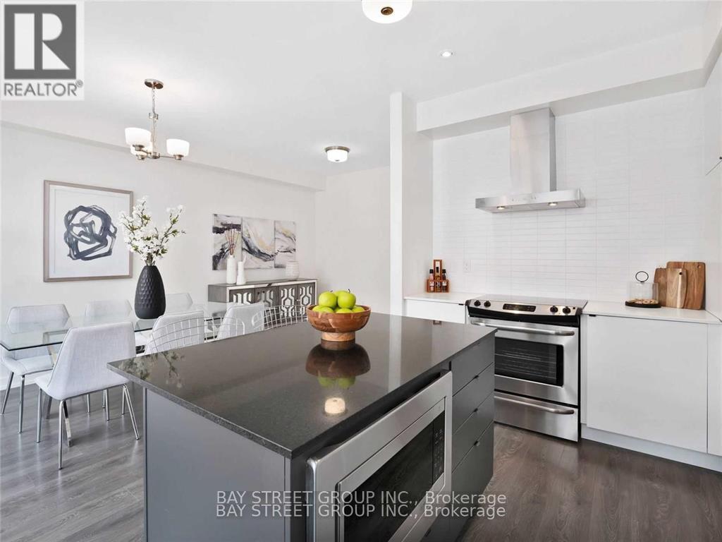 3186 Mintwood Circle, Oakville, Ontario  L6H 0P1 - Photo 11 - W12836978