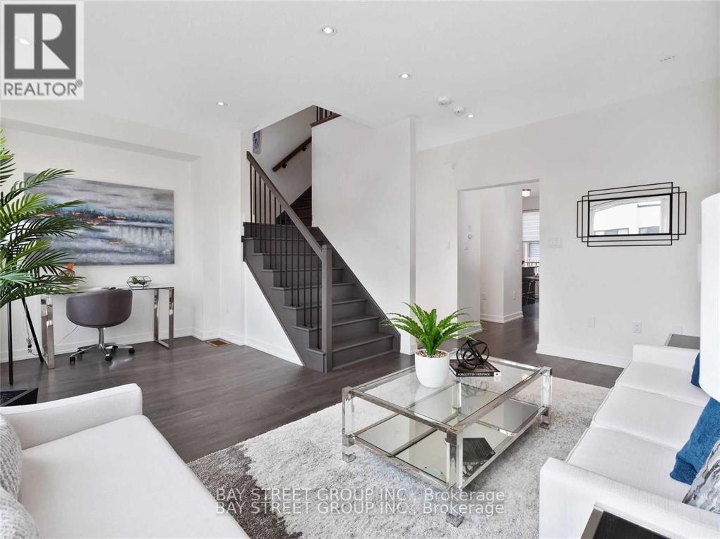 3186 Mintwood Circle, Oakville, Ontario  L6H 0P1 - Photo 19 - W12836978