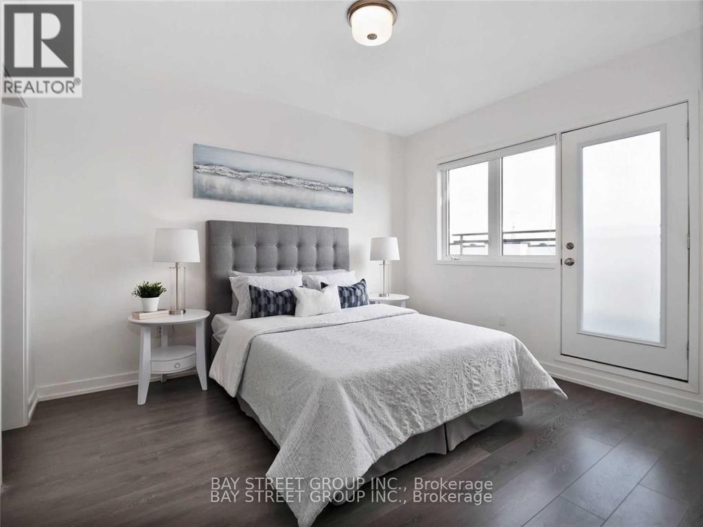 3186 Mintwood Circle, Oakville, Ontario  L6H 0P1 - Photo 7 - W12836978