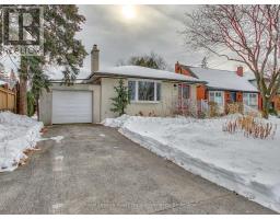 9 BEAVERBROOK AVENUE, Toronto, Ontario