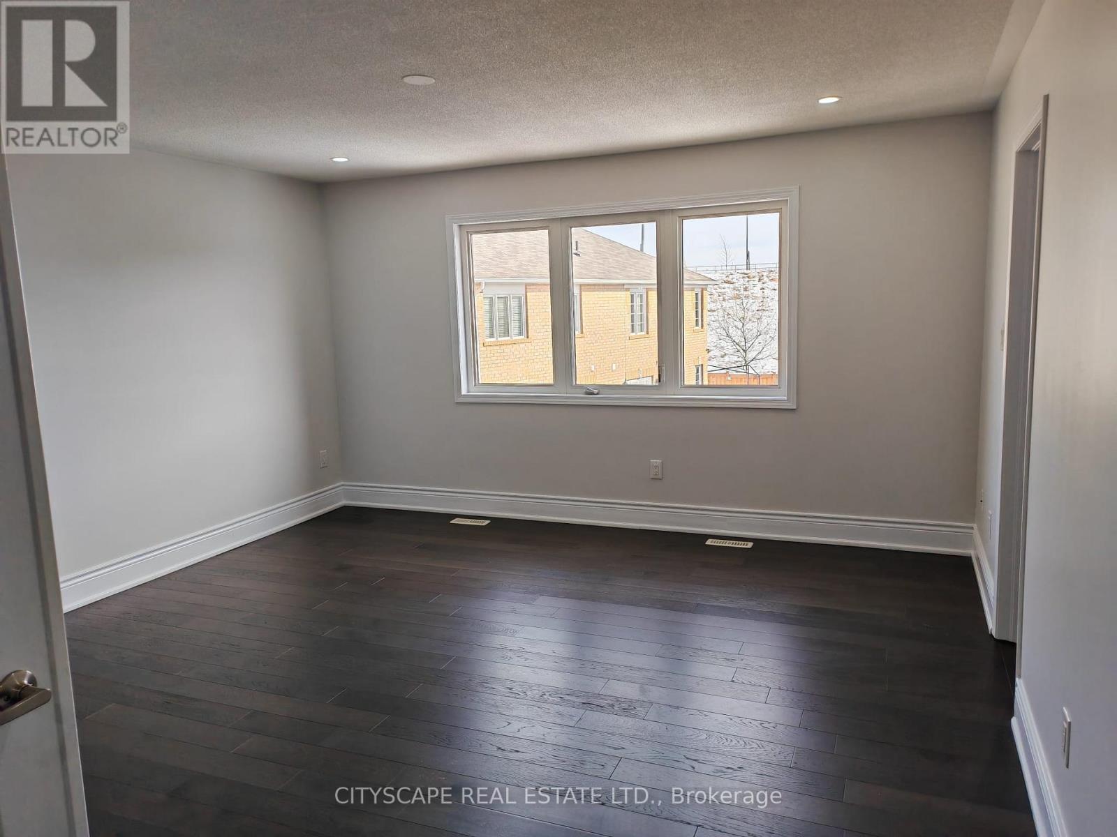 228 Slingsby Landing, Milton, Ontario  L9T 8N5 - Photo 11 - W12836998