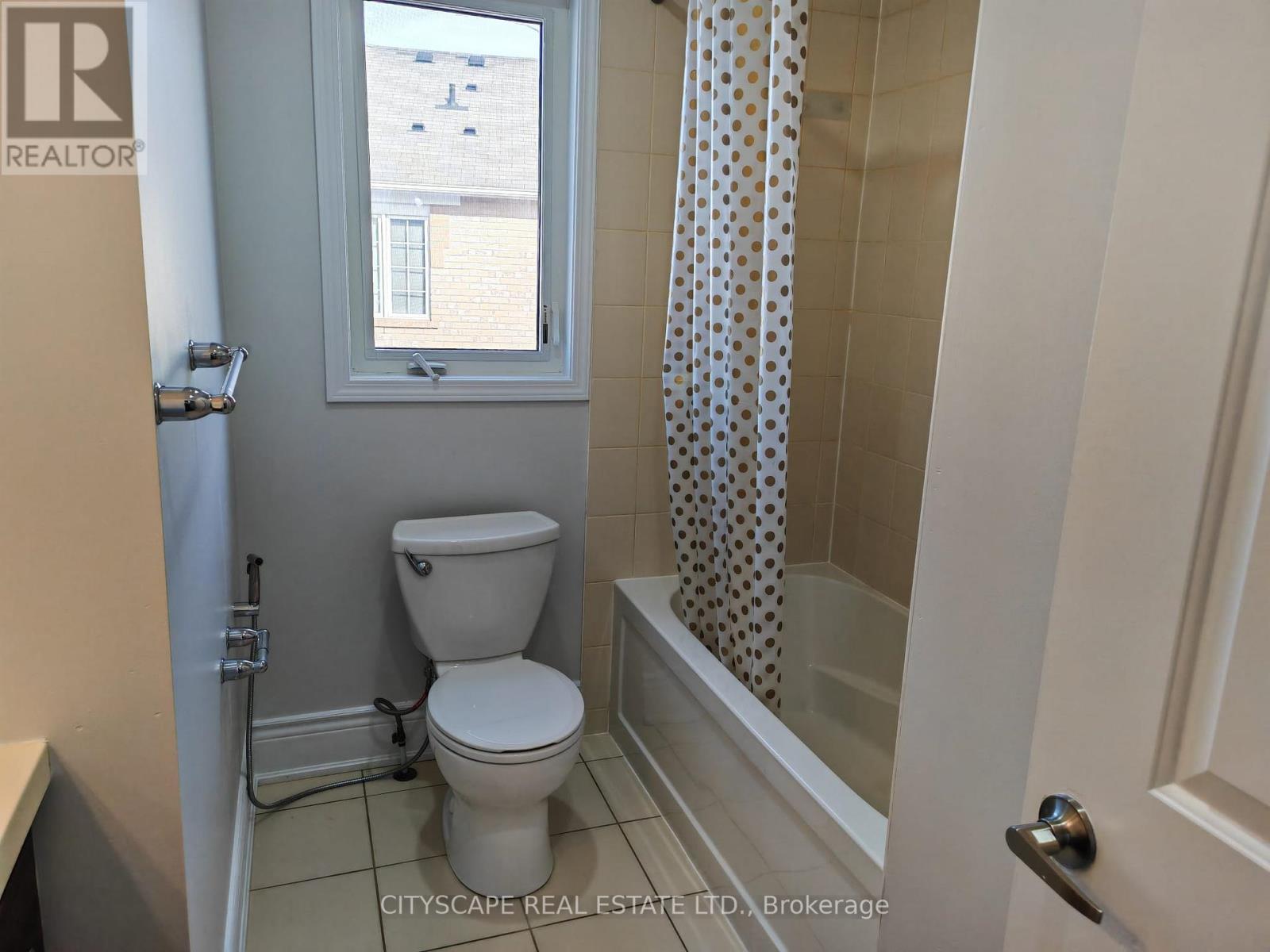 228 Slingsby Landing, Milton, Ontario  L9T 8N5 - Photo 15 - W12836998