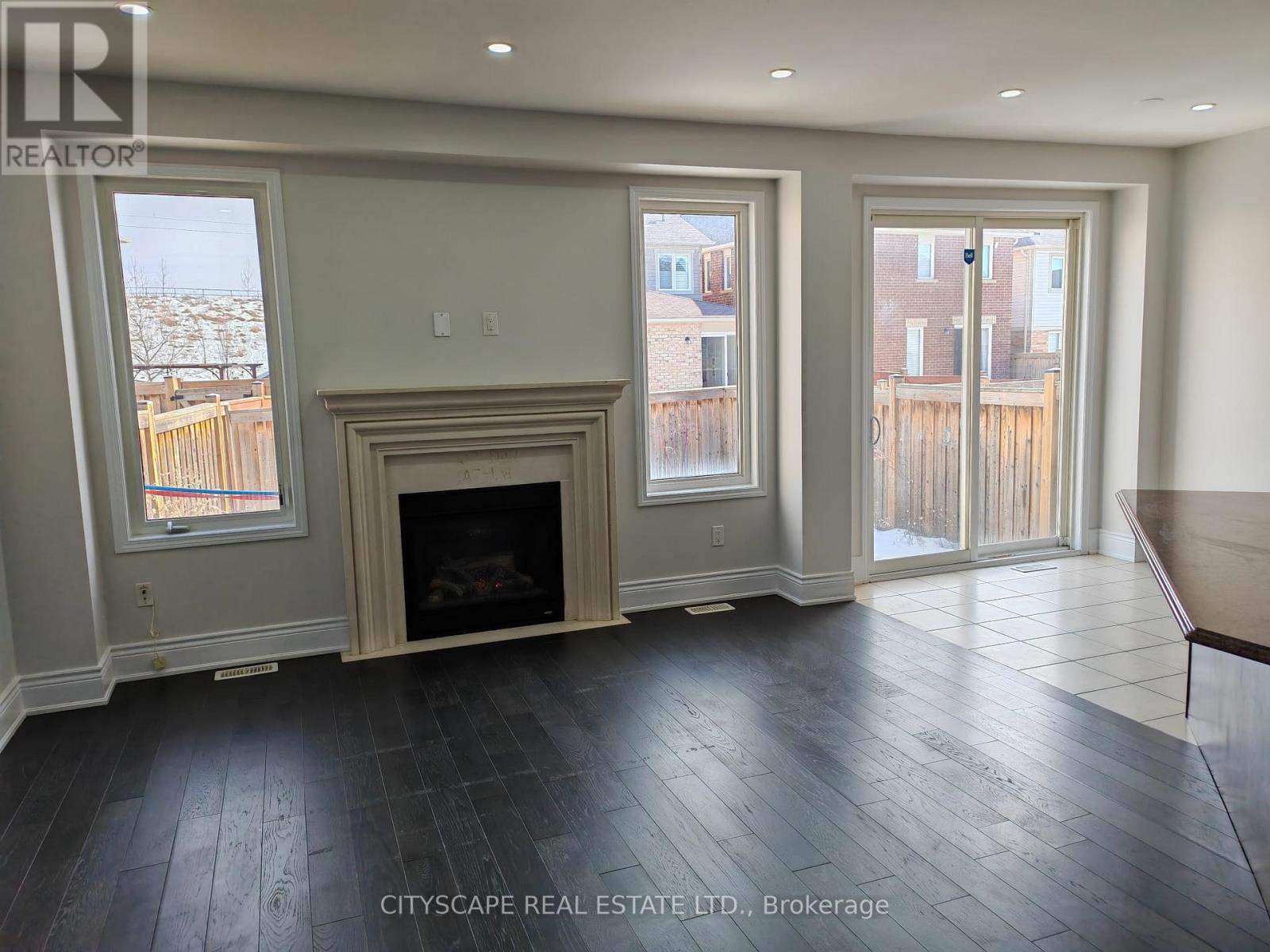 228 Slingsby Landing, Milton, Ontario  L9T 8N5 - Photo 5 - W12836998