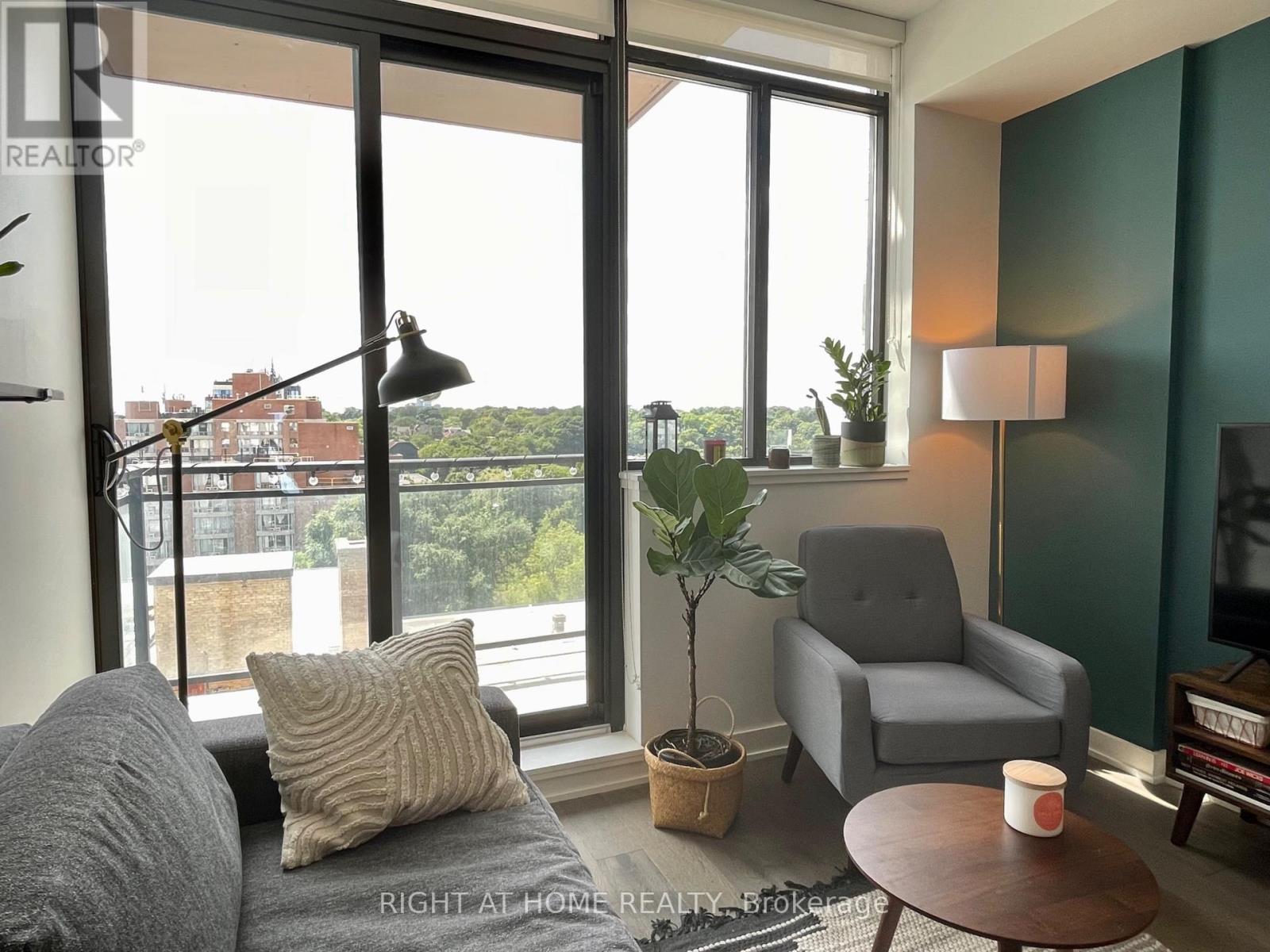 702 - 1990 Bloor Street W, Toronto, Ontario  M6P 0B6 - Photo 11 - W12837018