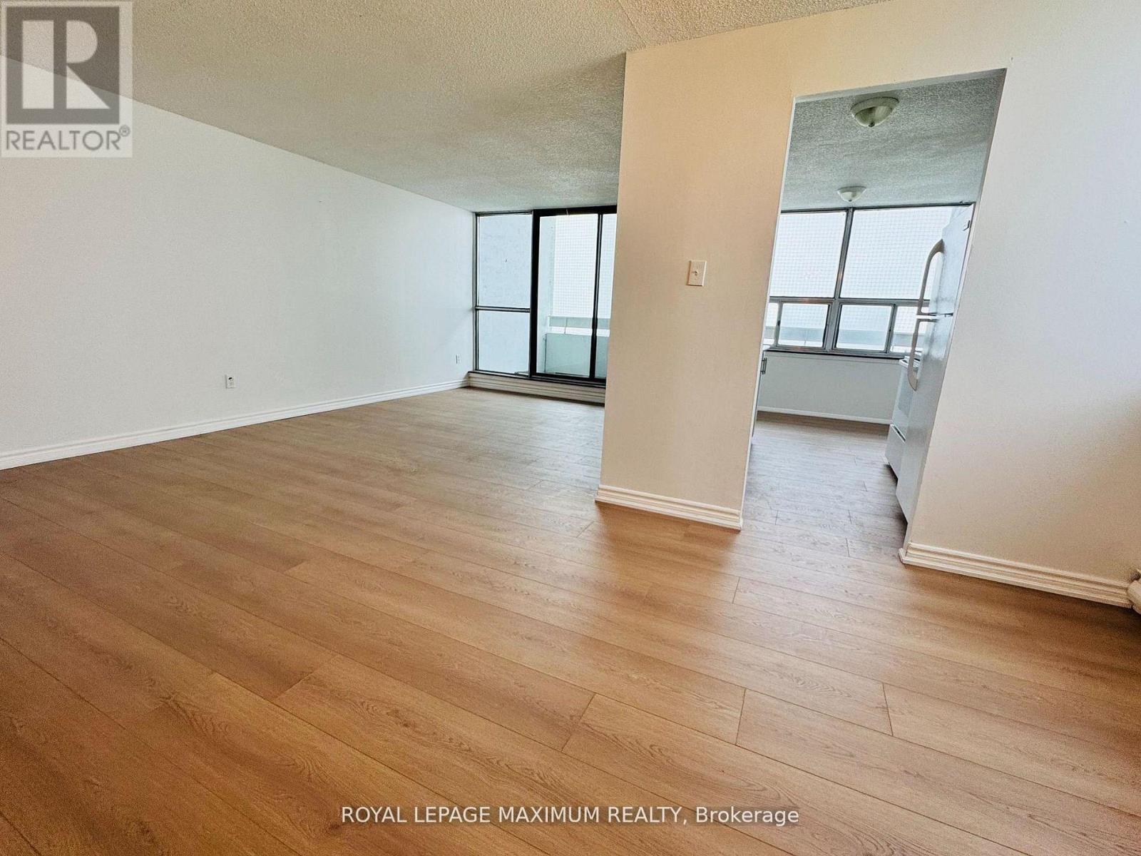 1912 - 15 Kensington Road, Brampton, Ontario  L6T 3W2 - Photo 6 - W12837022