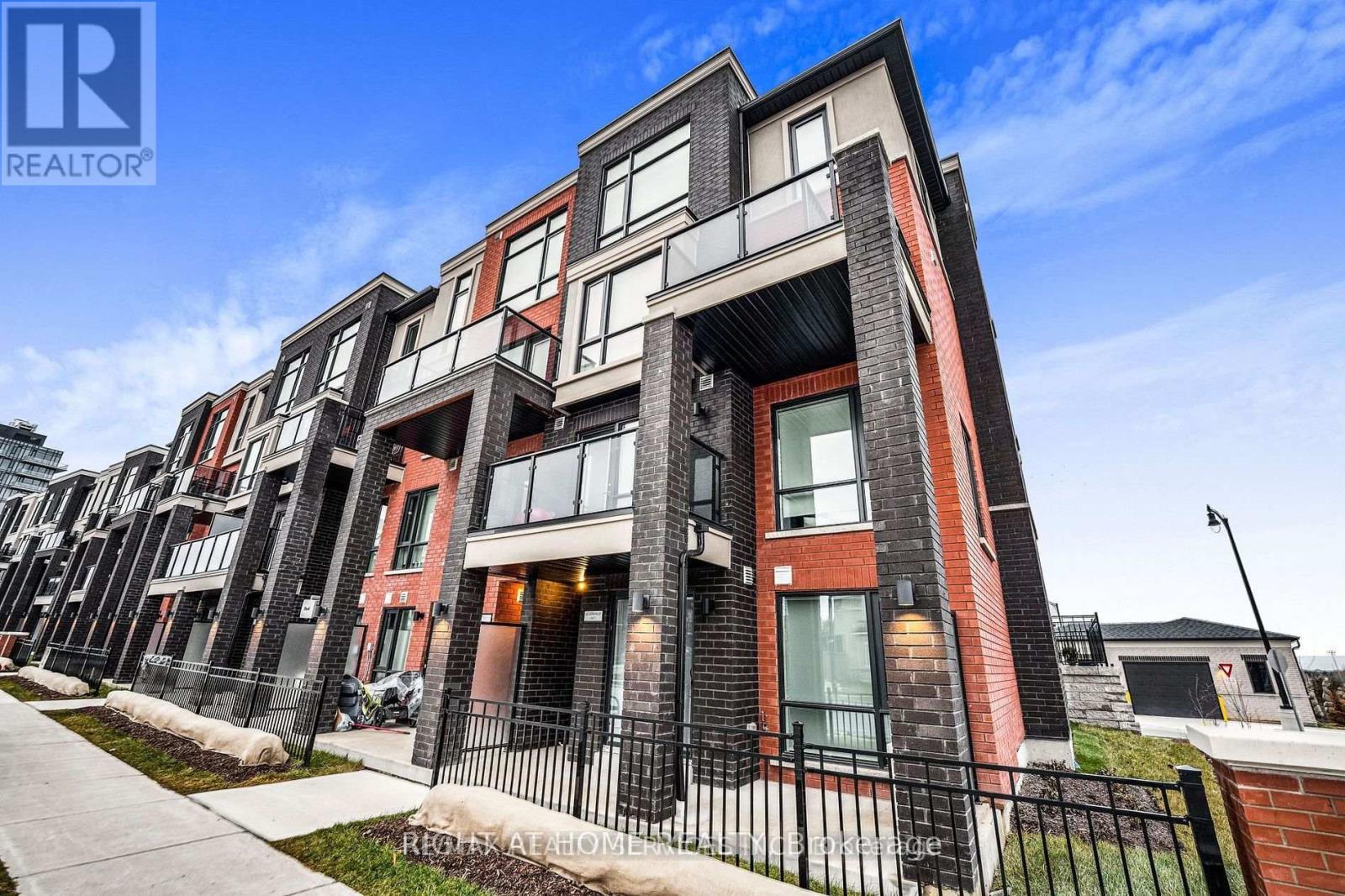 1 - 165 Veterans Drive, Brampton, Ontario  L7A 5L2 - Photo 2 - W12837028