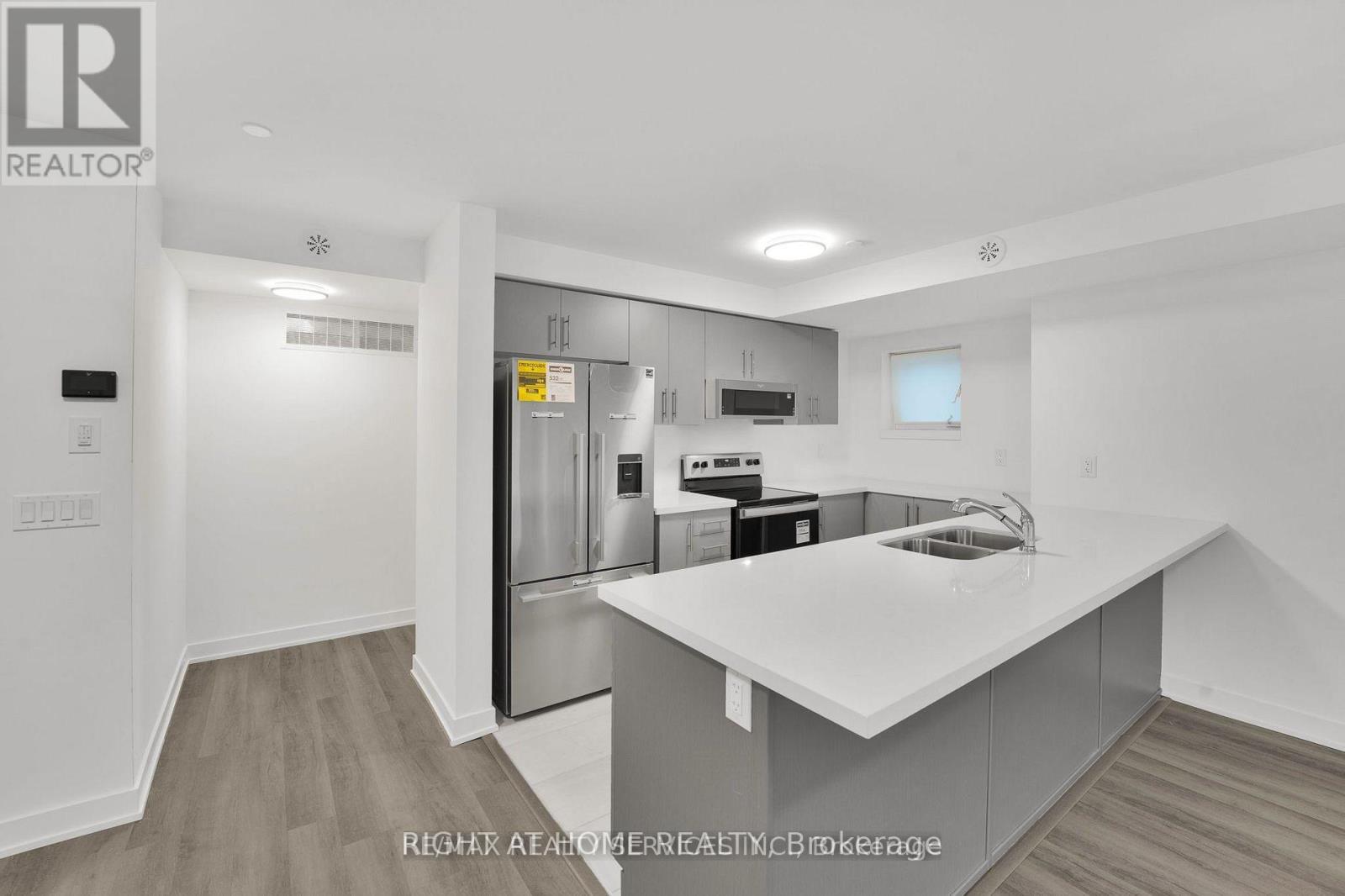 1 - 165 Veterans Drive, Brampton, Ontario  L7A 5L2 - Photo 5 - W12837028