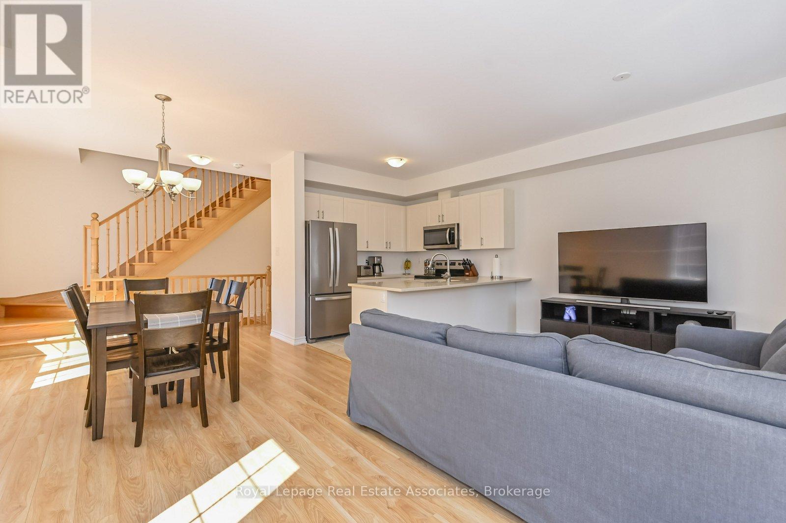 26 - 88 Decorso Drive, Guelph, Ontario  N1L 0A1 - Photo 4 - X12837006
