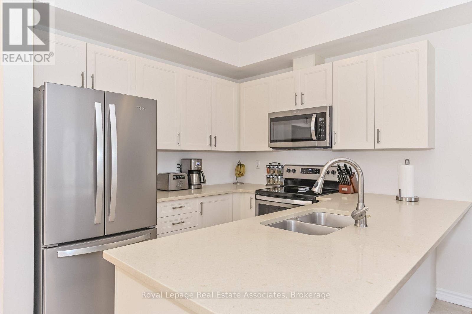 26 - 88 Decorso Drive, Guelph, Ontario  N1L 0A1 - Photo 5 - X12837006