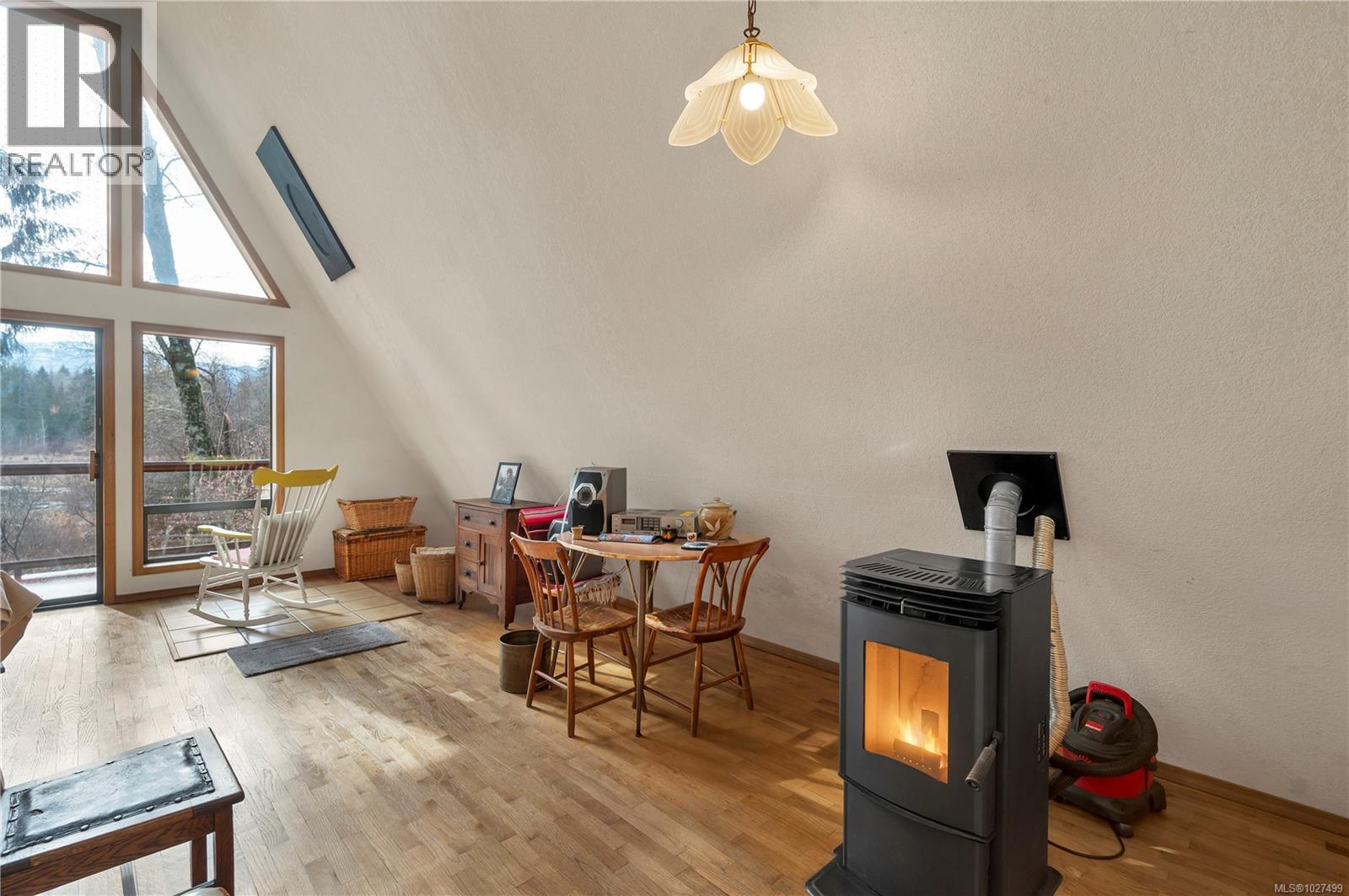 4324 Macaulay Rd, Black Creek, British Columbia  V9J 1E2 - Photo 14 - 1027499