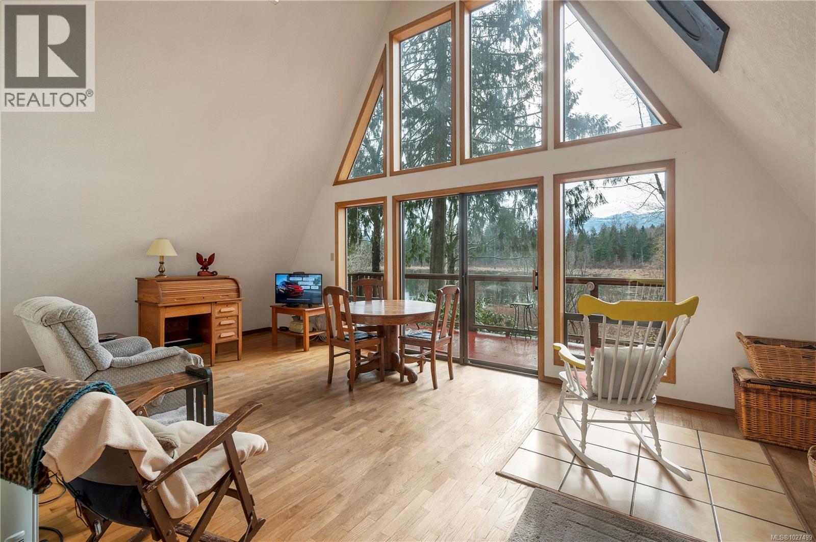 4324 Macaulay Rd, Black Creek, British Columbia  V9J 1E2 - Photo 9 - 1027499