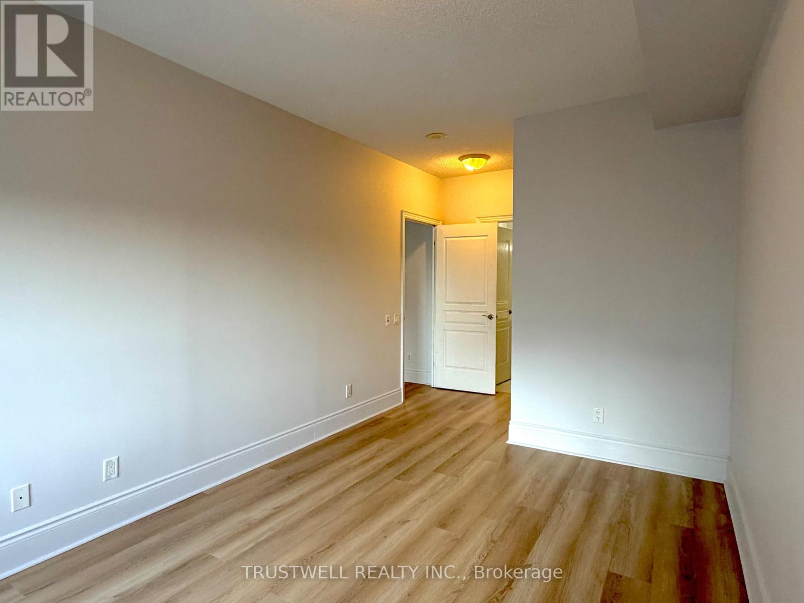 804 - 8 Mckee Avenue, Toronto, Ontario  M2N 7E5 - Photo 12 - C12683184